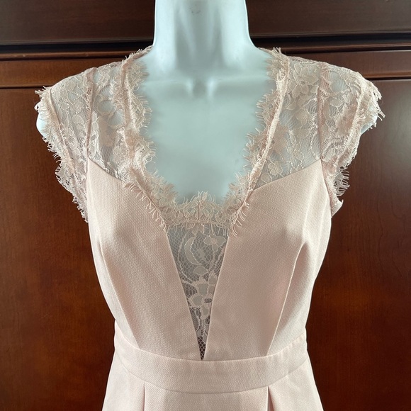 BCBG Generation light pink lace pleated dress - Picture 4 of 7